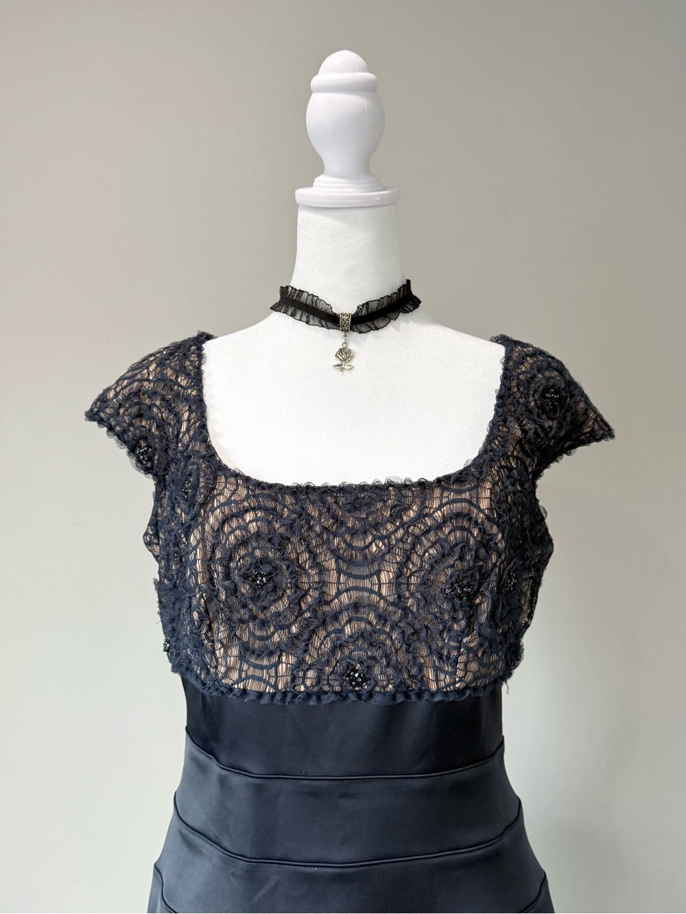 T by Tadashi Deep Navy Satin Cocktail Sheath Dress - Picture 3 of 8